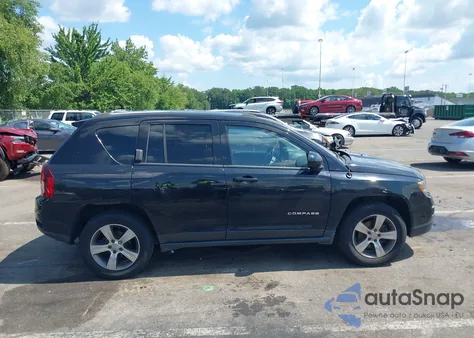 2017 Jeep Compass High Altitude 4X4 z USA, uszkodzony, nr VIN 1C4NJDEB0HD108725